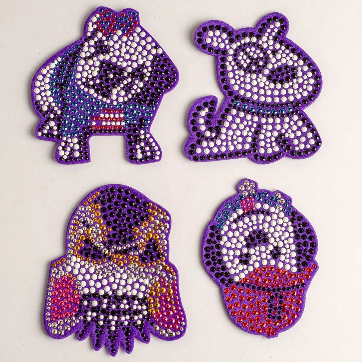 Cartoon animal rhinestone felt patch model