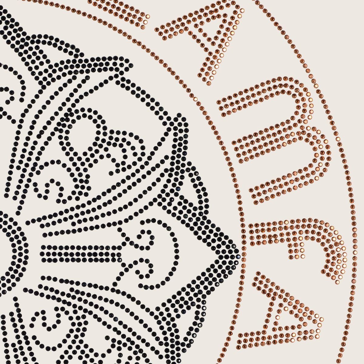 Custom adhesive rhinestone patches and hotfix rhinestone transfers for men's T-shirts