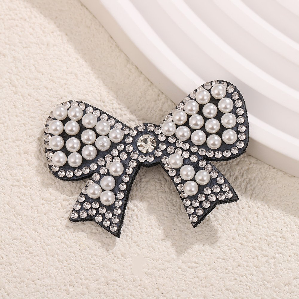 Pearl Bow Rhinestone Iron-On Patch – Full Diamond Non-Woven Applique for Bags, Clothing & Accessories