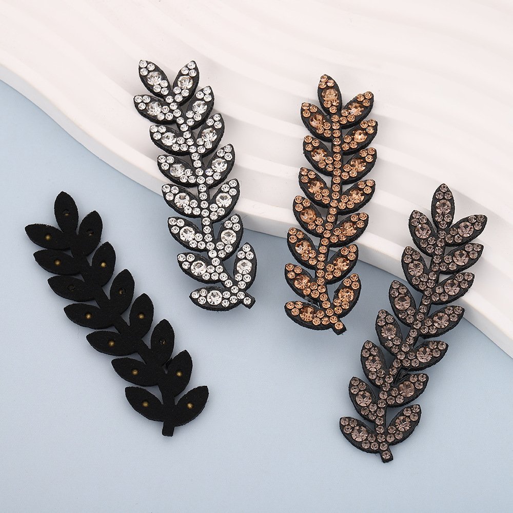 Valentine’s Day Heart Rhinestone Patch – Sparkly Double Heart Iron-on Appliqué for DIY Clothing & Accessories