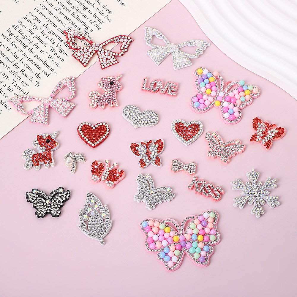 Valentine’s Day Heart Rhinestone Patch – Sparkly Double Heart Iron-on Appliqué for DIY Clothing & Accessories
