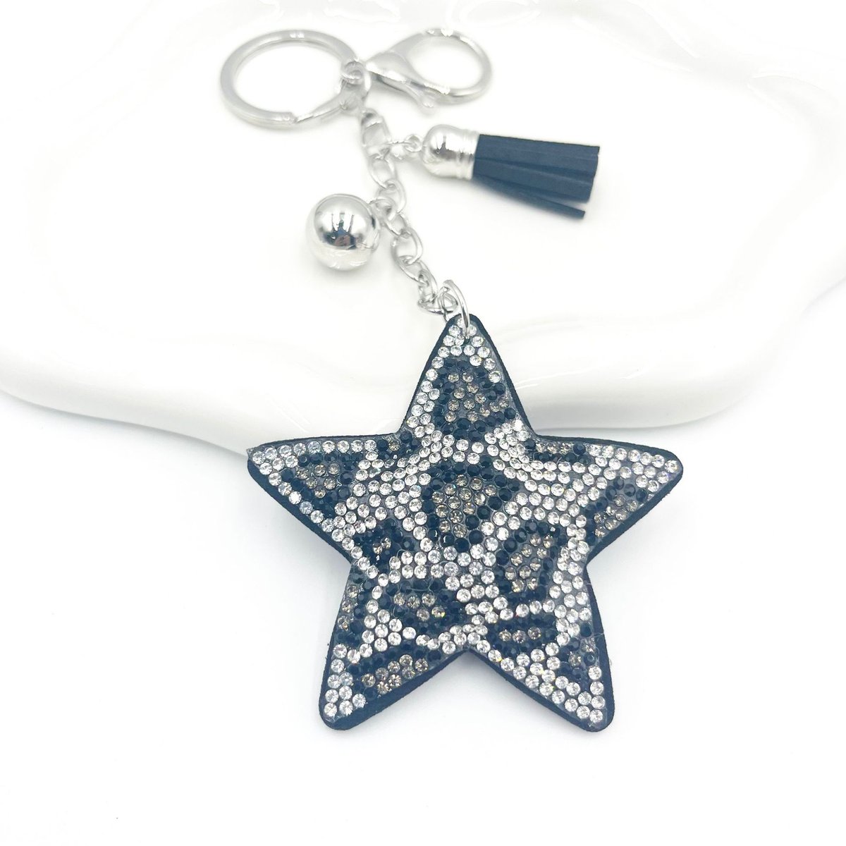 Leopard Star Rhinestone Keychain with Tassel – Minimalist Sparkle Bag & Car Charm