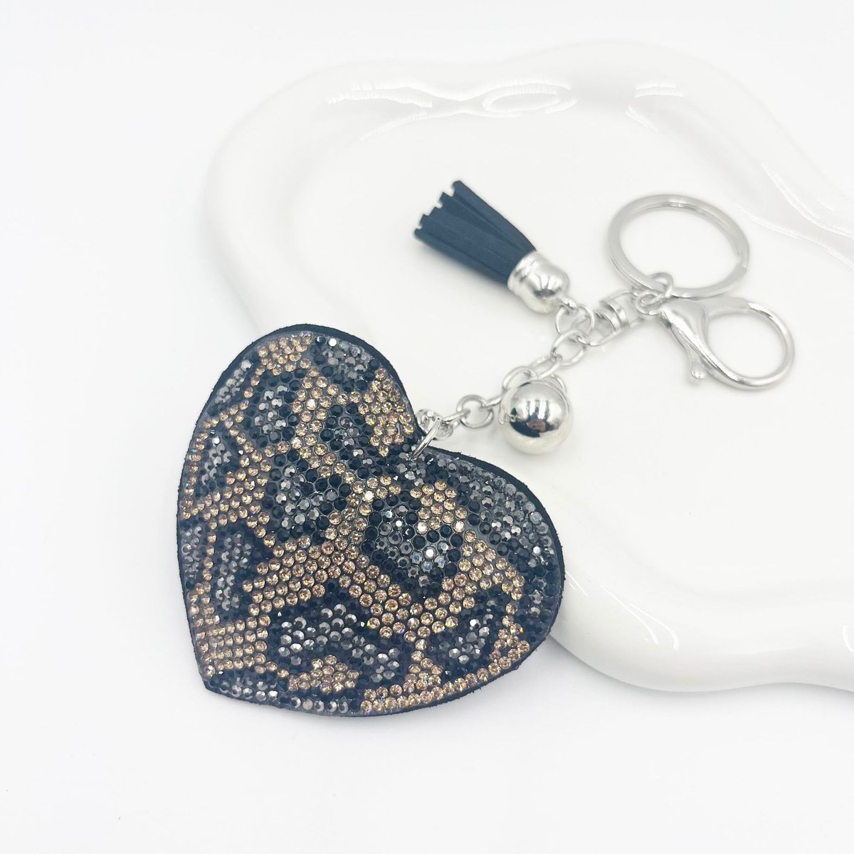 Leopard Heart Rhinestone Keychain with Tassel – Trendy Sparkle Bag & Phone Charm