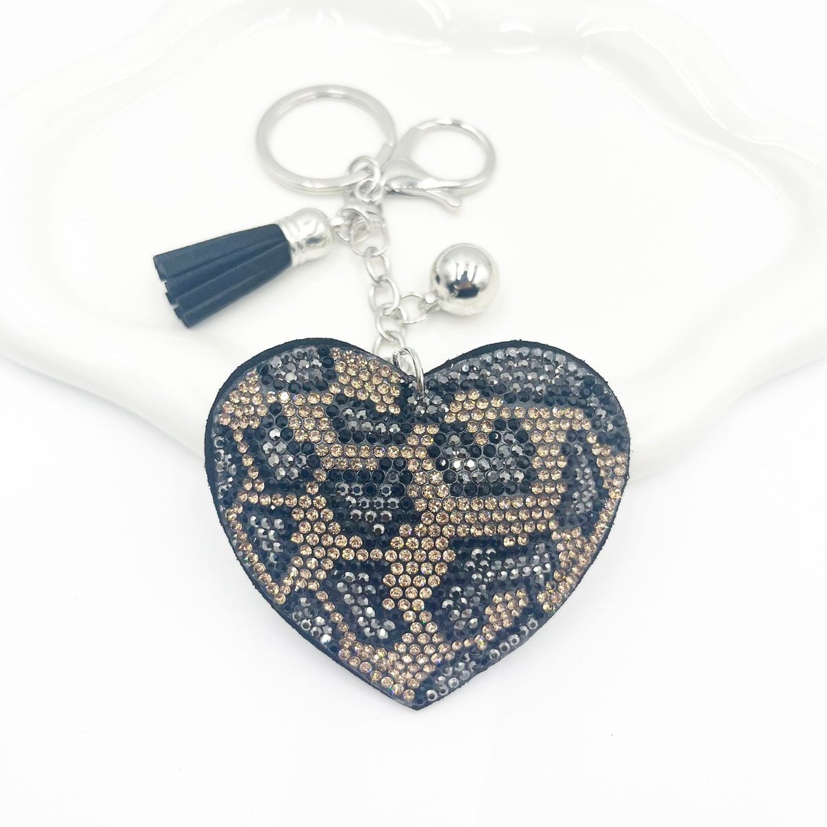 Leopard Heart Rhinestone Keychain with Tassel – Trendy Sparkle Bag & Phone Charm