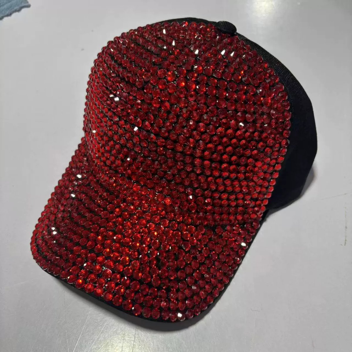 Korean Style Full Rhinestone Baseball Cap – Sparkling Breathable Fashion Hat
