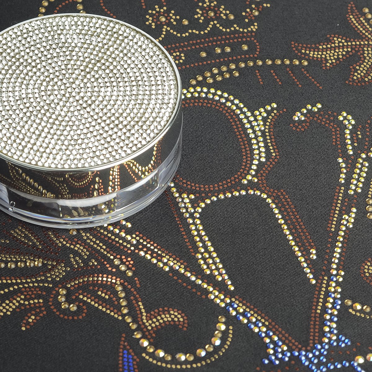 Luxury Crown Monogram Rhinestone Heat Transfer Patch for T-Shirts – Custom Royal Style Crystal Iron On Design