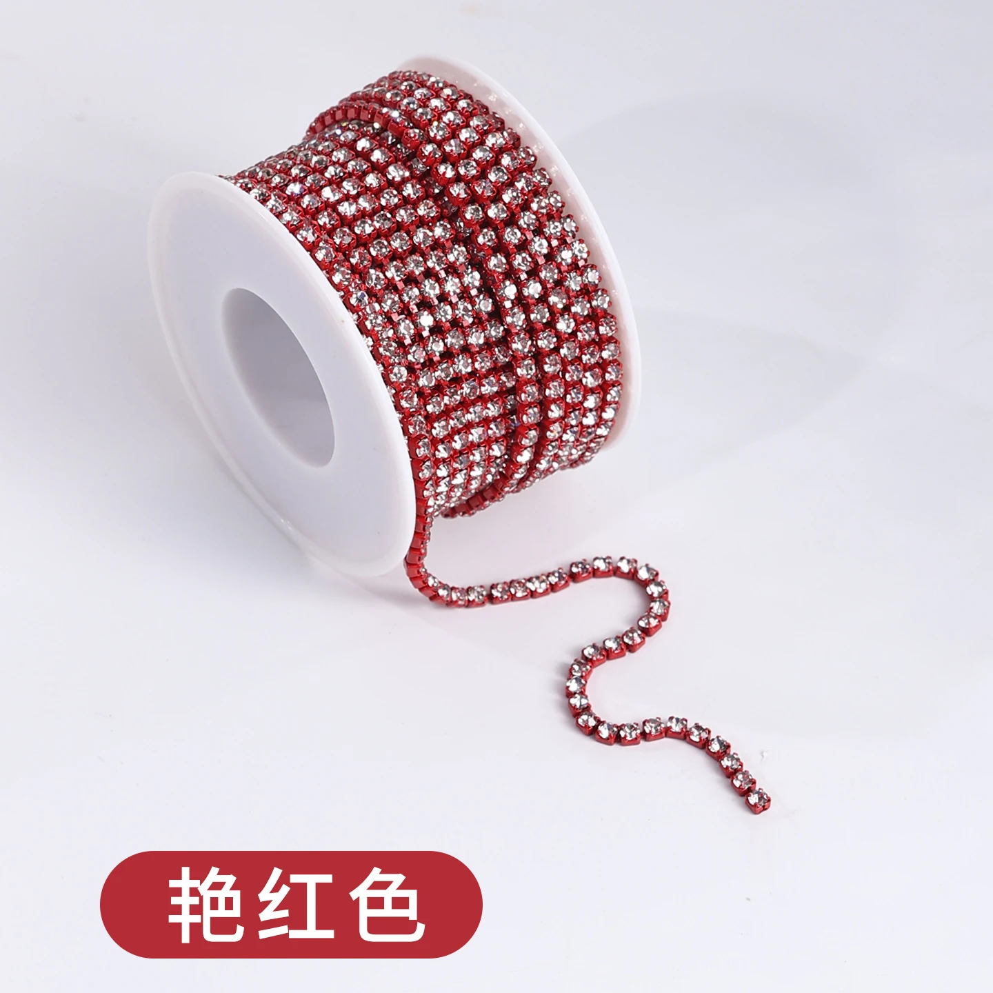 32-Color Electroplated Rhinestone Claw Chain - Bright Red/White Crystal - 2.0 mm - 10 yd Roll