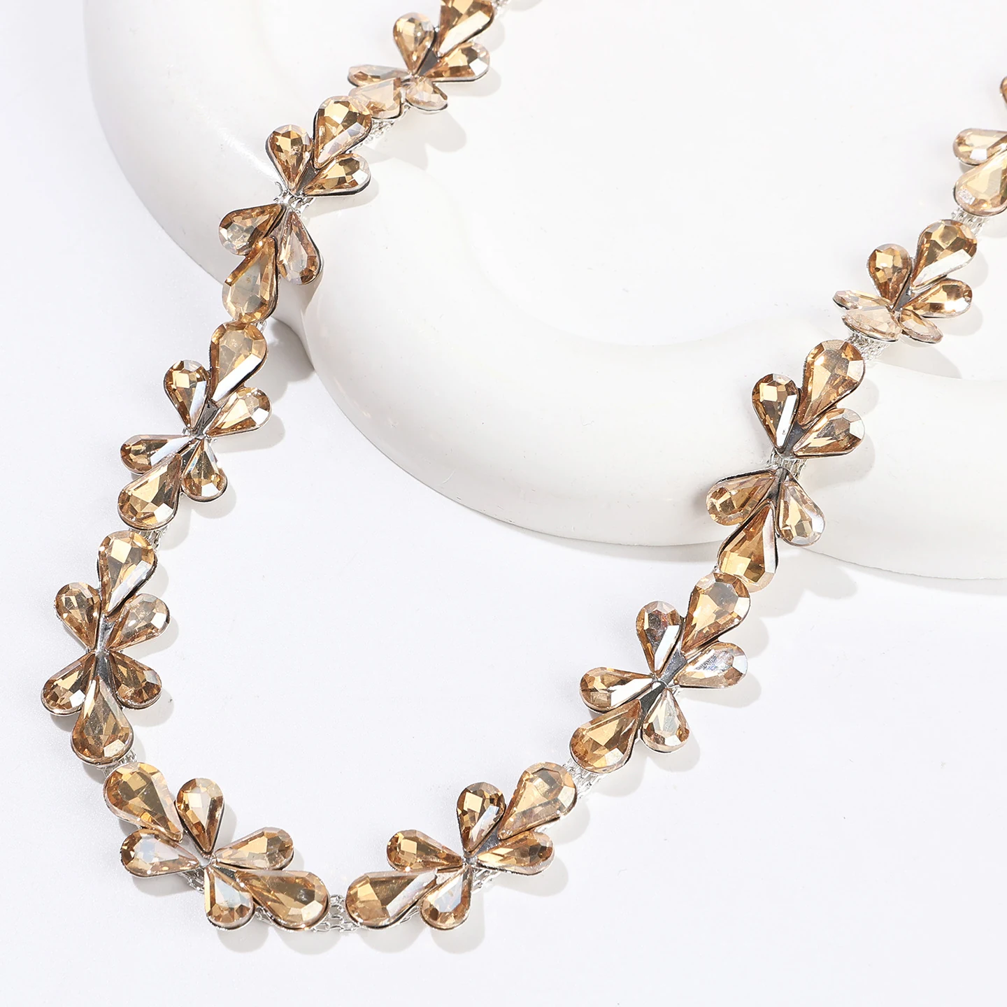 Four-Leaf Clover Crystal Rhinestone Chain product image 4
