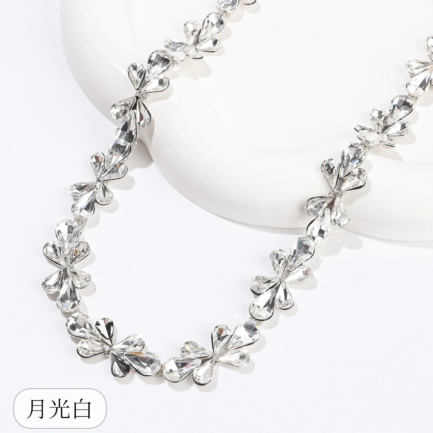 Four-Leaf Clover Crystal Rhinestone Chain product image 6