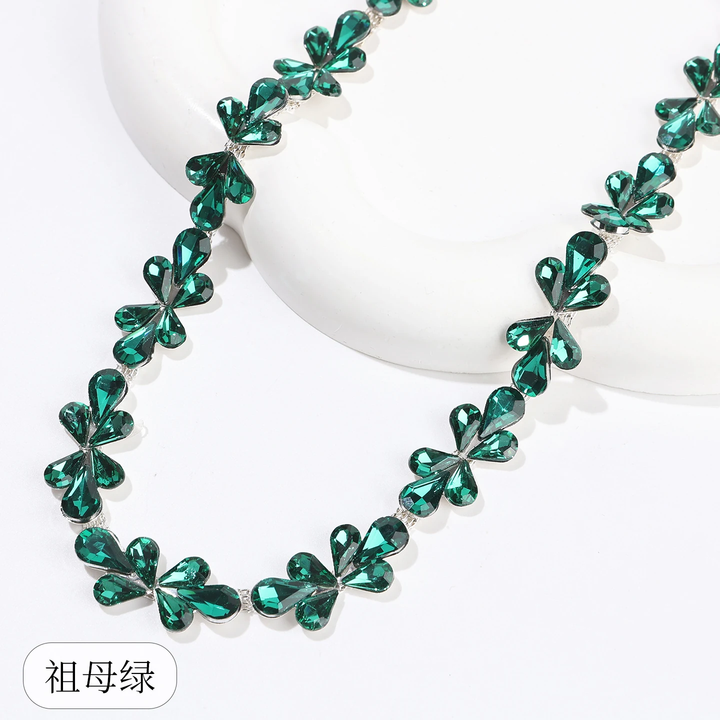 Four-Leaf Clover Crystal Rhinestone Chain product image 9