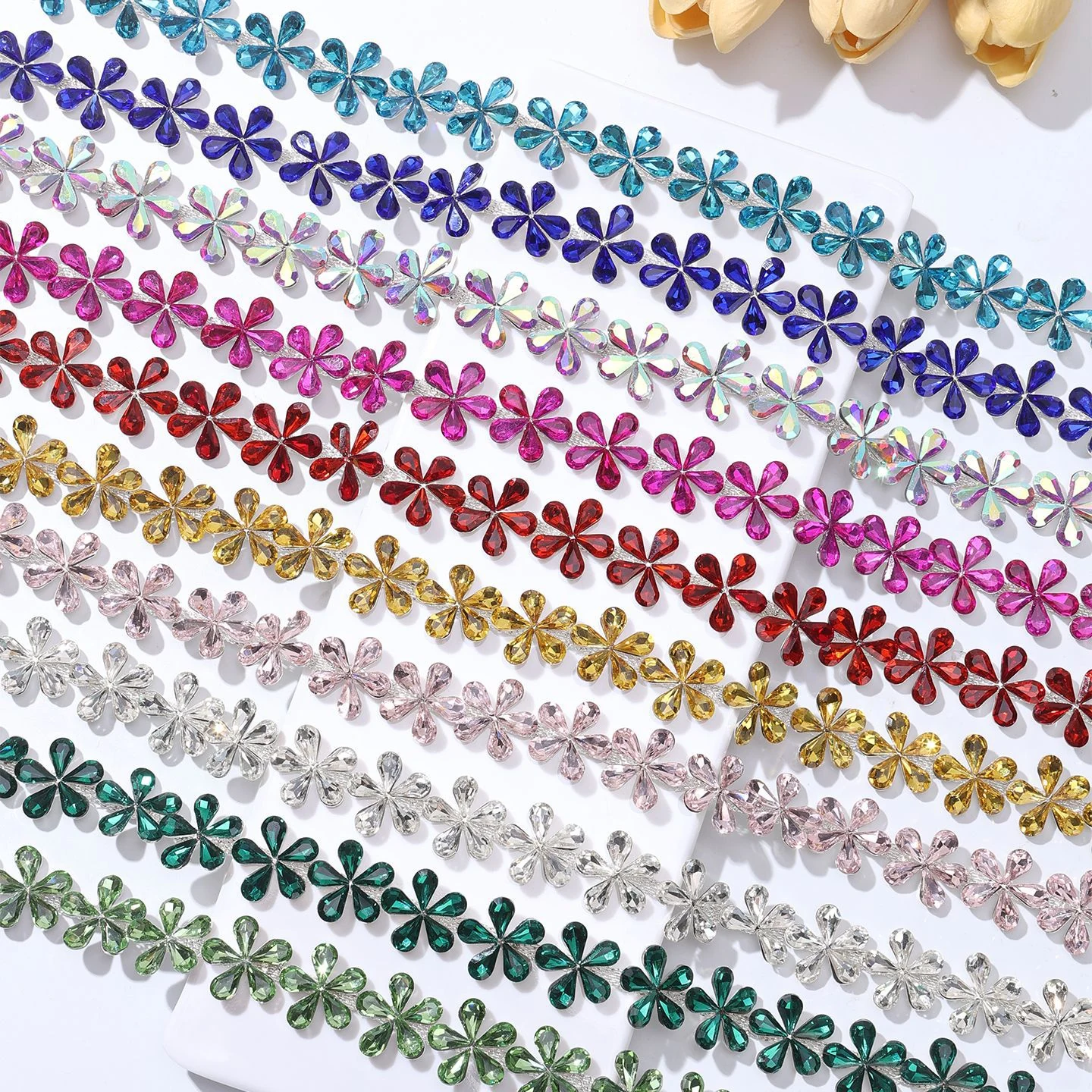 Five-petal crystal flower rhinestone chains in ten colors