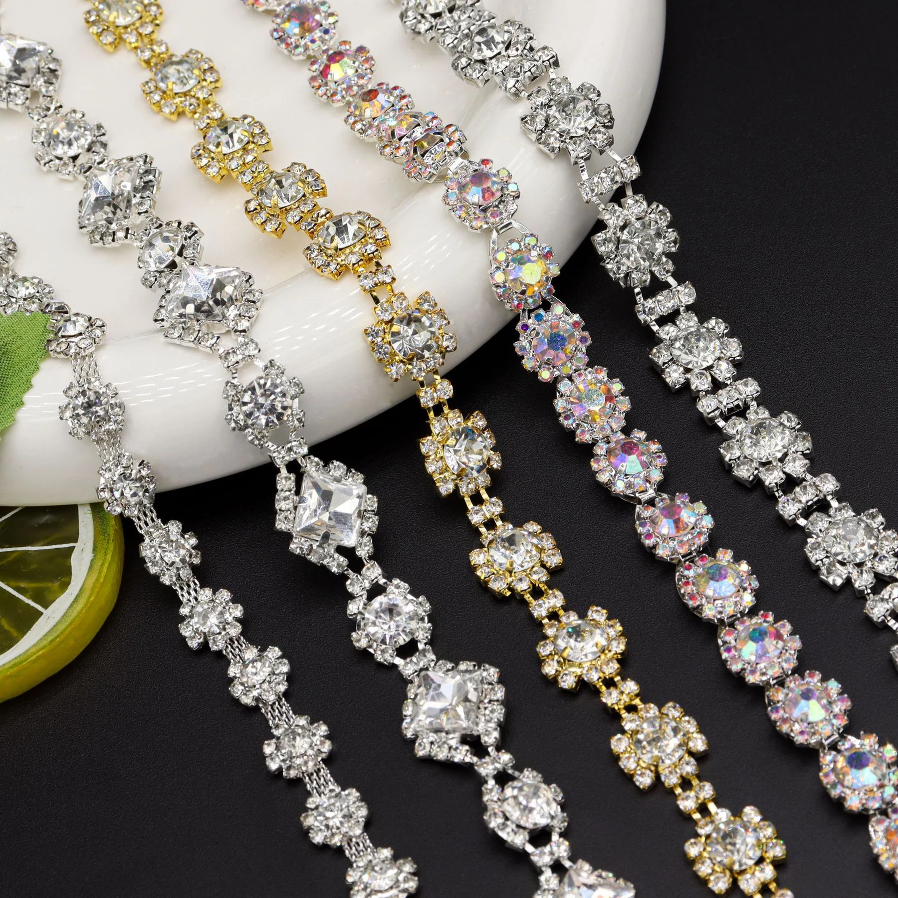 Five sunflower and full-crystal rhinestone chain constructions