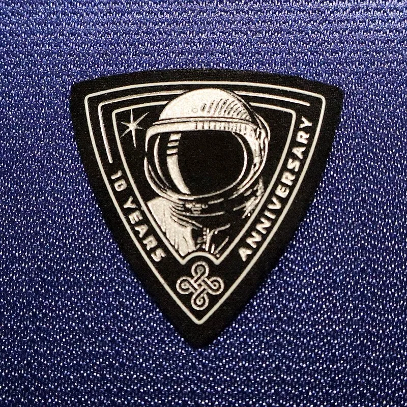 Leather-like label surface comparison